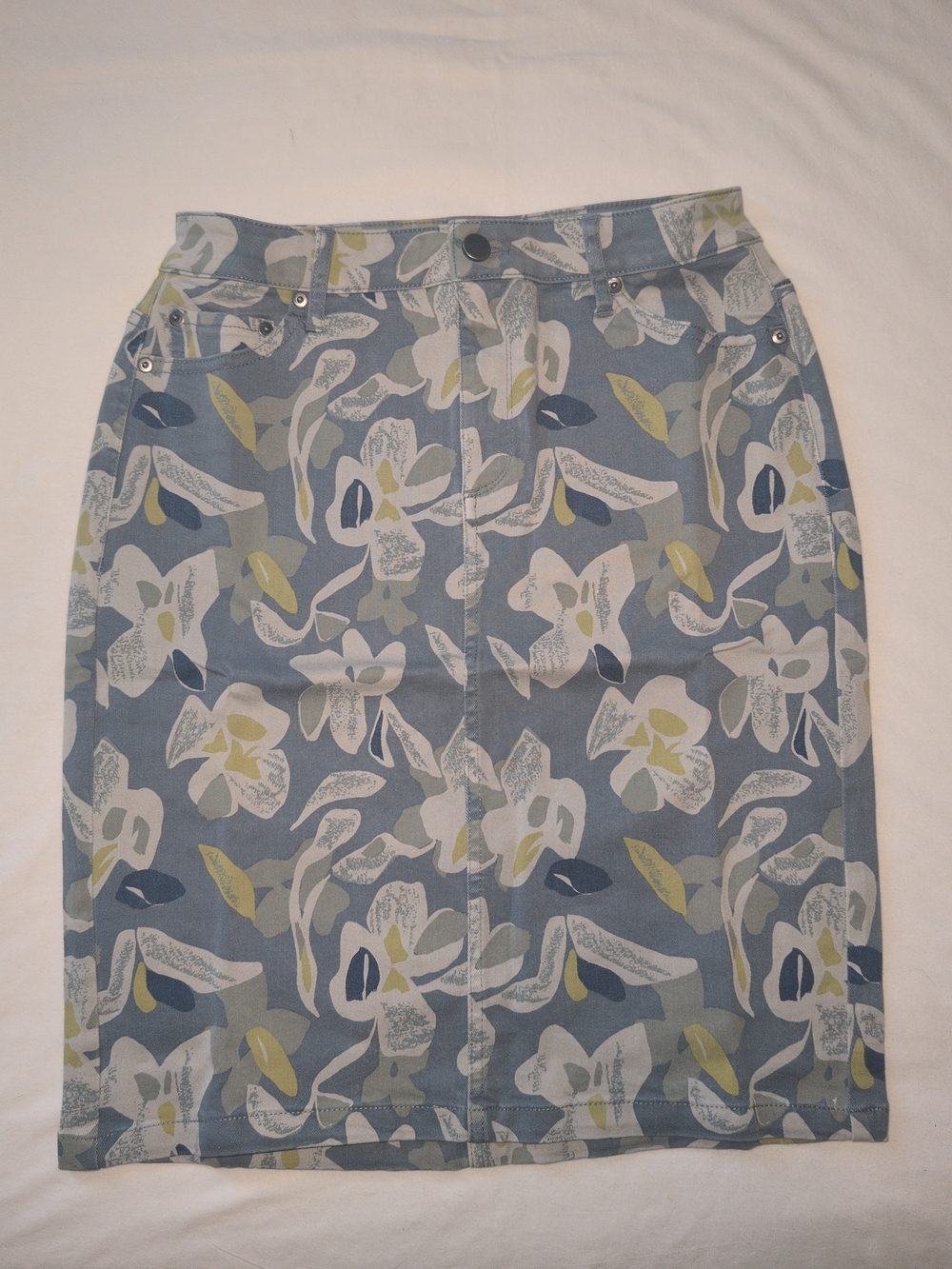 LOGO by Lori Goldstein Blue Floral Pencil Skirt